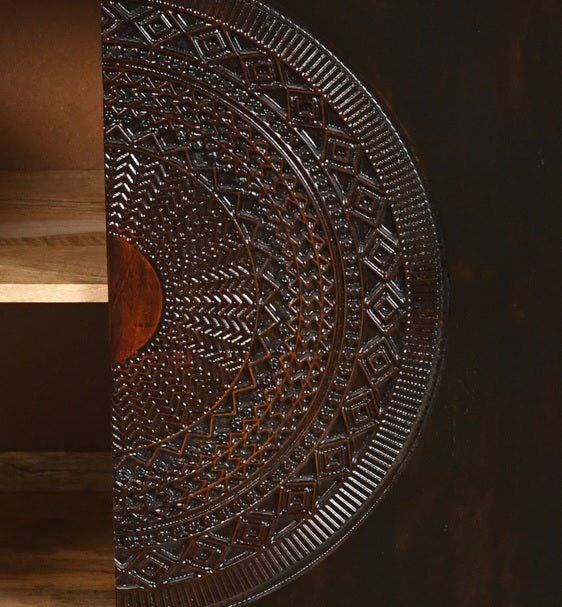 Buffet 4 portes en bois de manguier sculpté Meta
