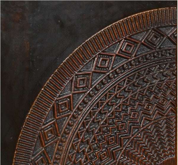 Armario de mango tallado Meta