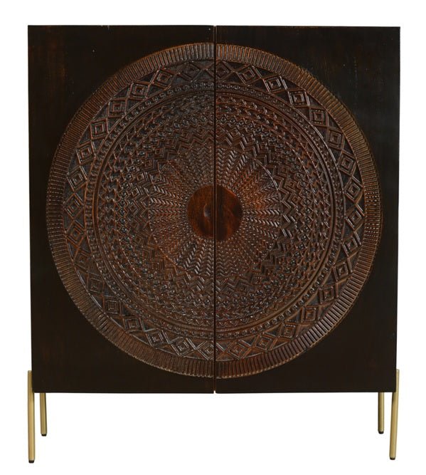 Armario de mango tallado Meta