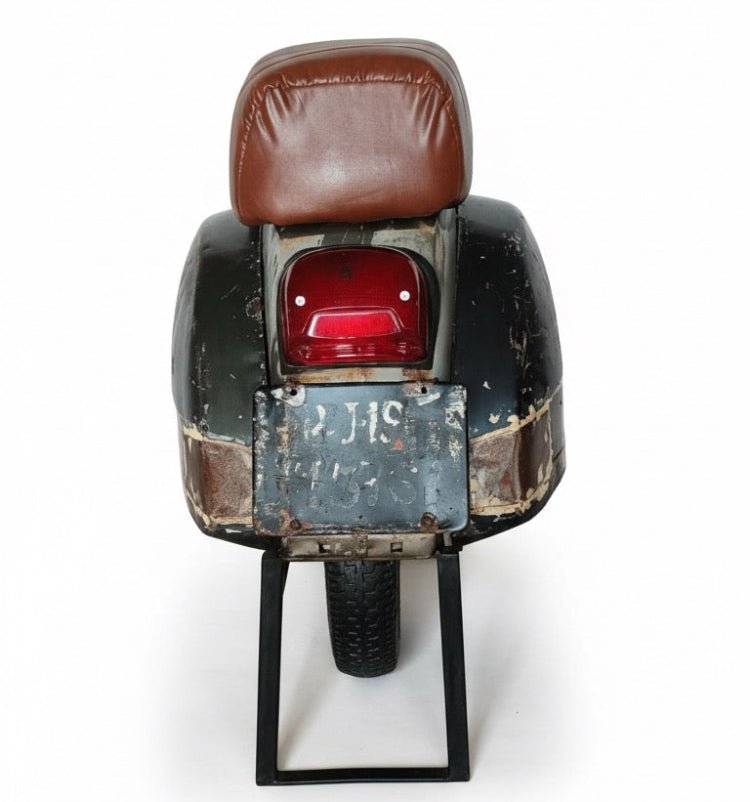 Vintage Scooter Barhocker aus recyceltem Leder - Vintahome