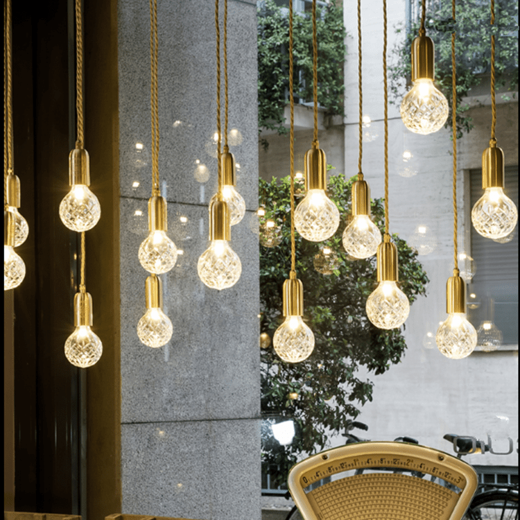 Luminária de teto Frederick em vidro e metal dourado