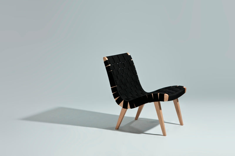 Cadeira relaxante de madeira preta
