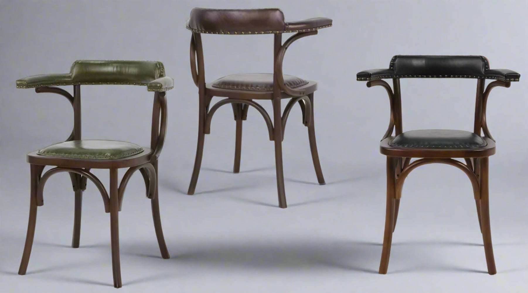 Silla vintage bistro apoyabrazos madera tapizado Bona negro