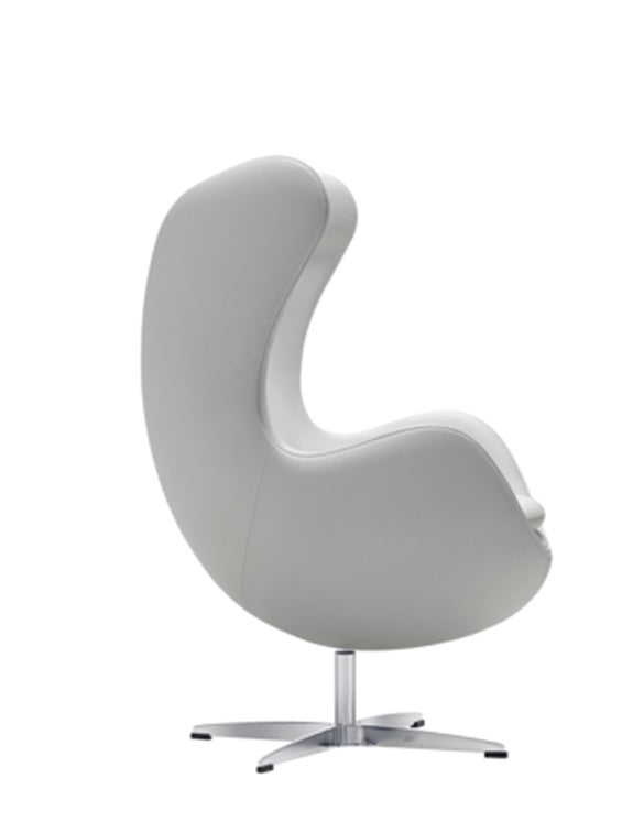 Cadeira EGG estofada em semi-couro branco