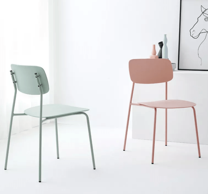 Chaise de salle à manger empilable Minerva