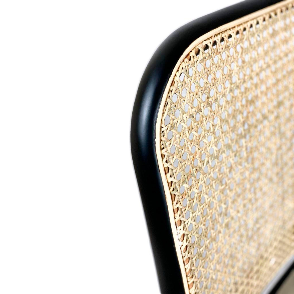 Chaise de salle à manger Lion rembourrée noire