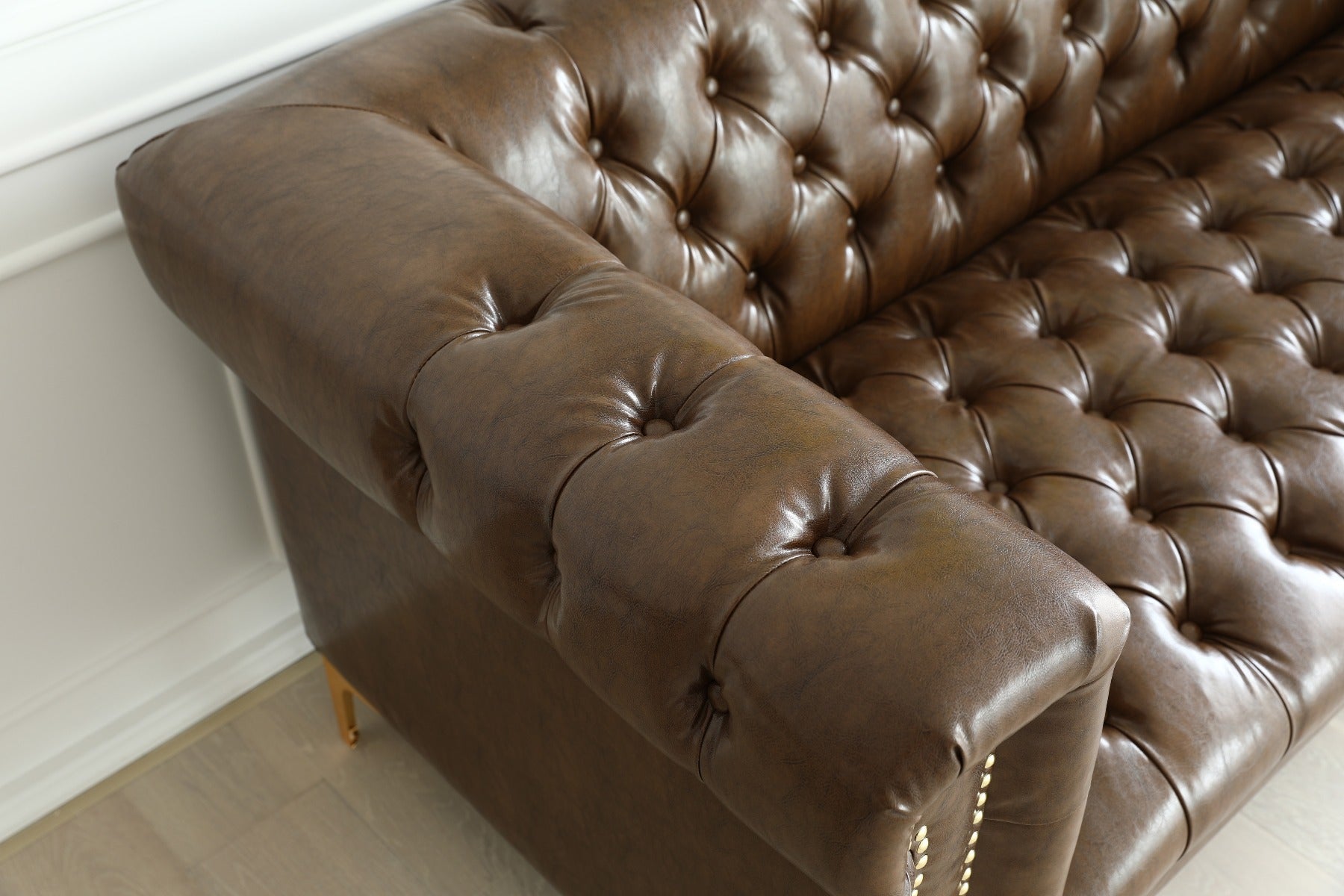 Sofá Chesterfield 3 plazas PU color marrón Pool - Vintahome